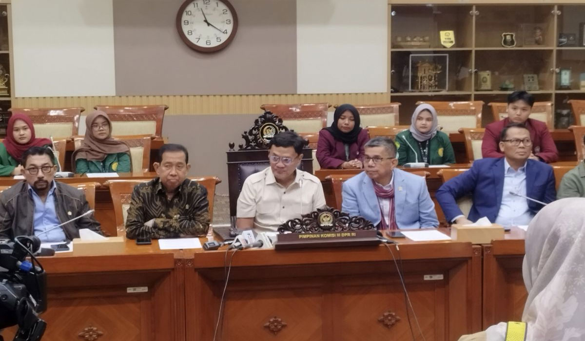 Tak Bisa Diabaikan! Komisi III DPR Pastikan Kasus Penyiraman Andrie Yunus Dikawal Secara Ketat
